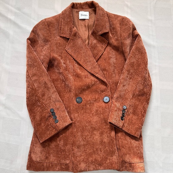 Vintage Jackets & Blazers - Lovely vintage style corduroy jacket - size women’s medium